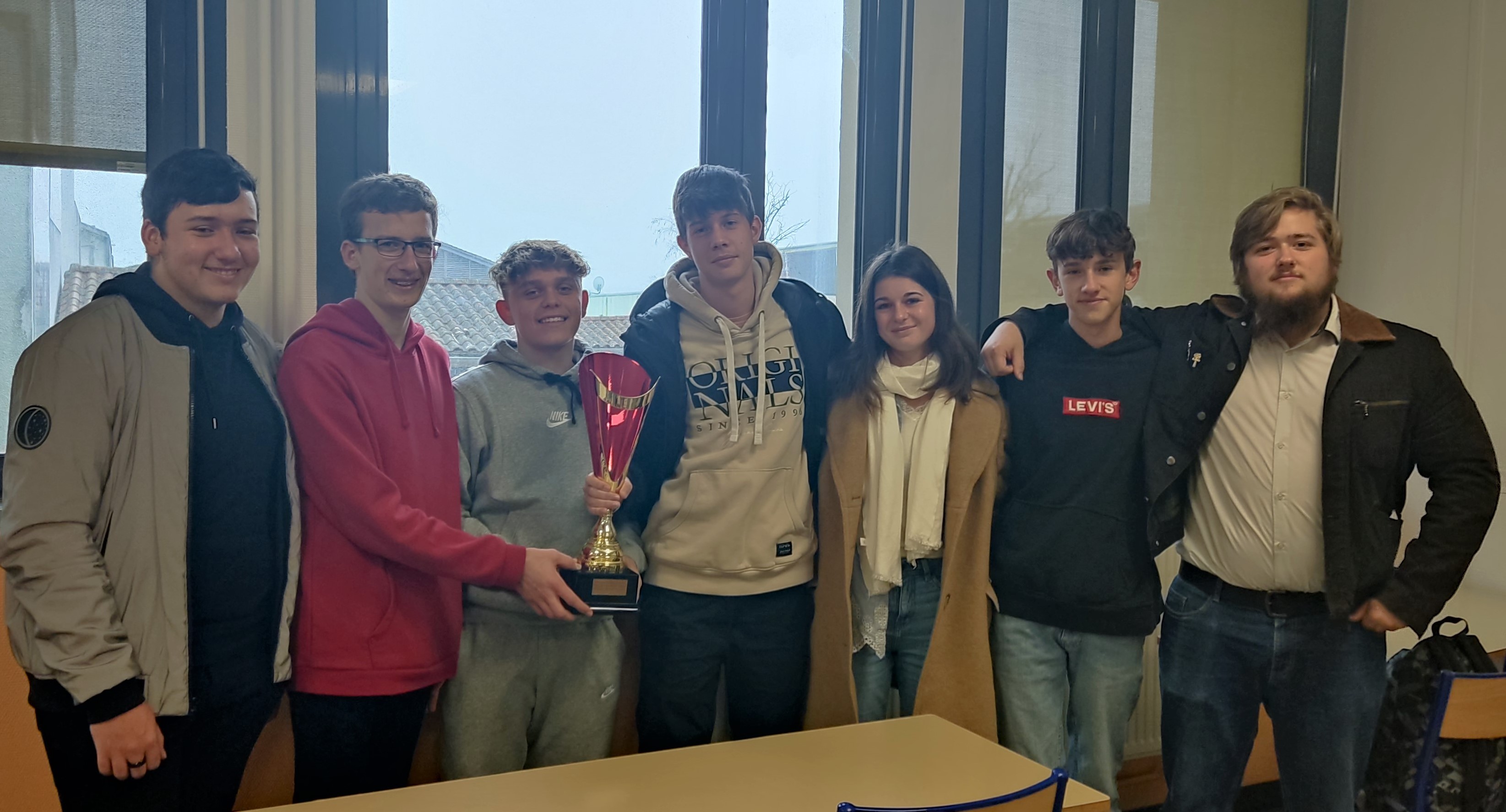 LA COUPE EST ARRIVEE AU LYCEE !